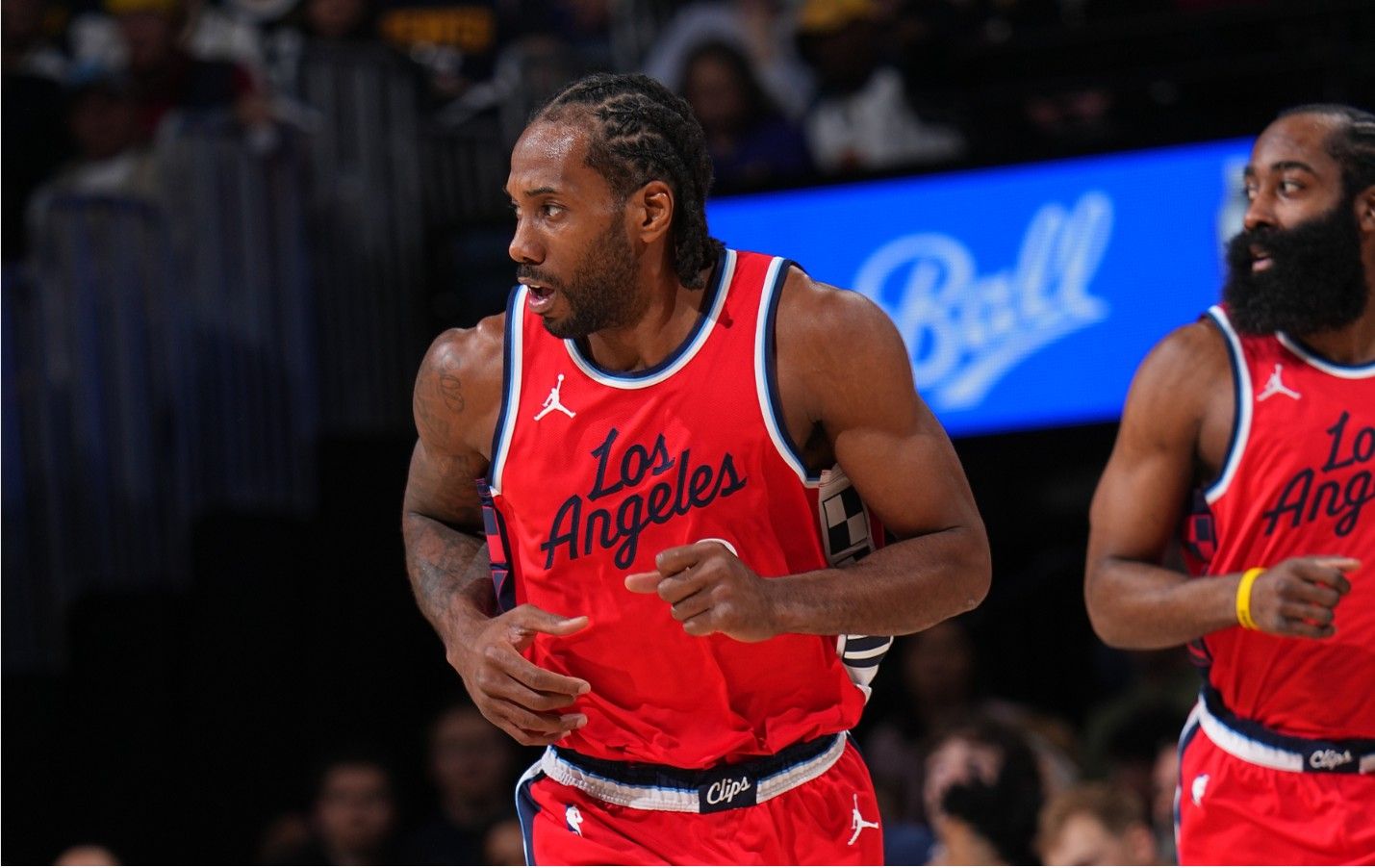 明日快船战绿军：伦纳德、比尔等缺席，绿军除塔图姆全员健壮