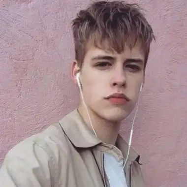 6686体育官网中级作者Hazel