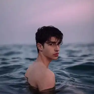 6686体育官网铁牌作者Jasper