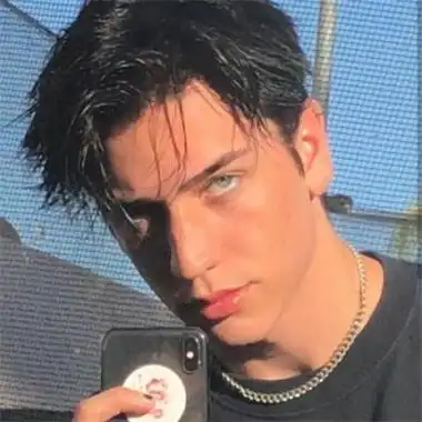 6686体育官网钻石作者Flynn