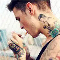 6686体育官网铜牌作者Avery