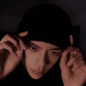 6686体育官网铁牌作者Ophelia