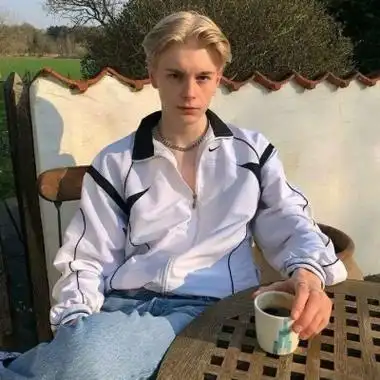 6686体育官网钻石作者Diana