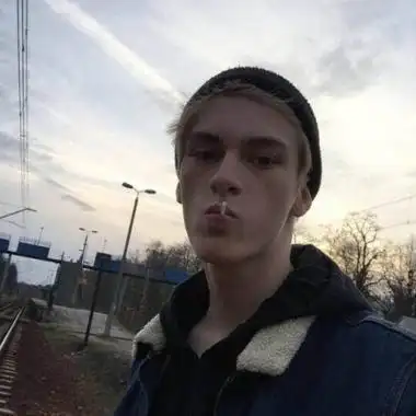 6686体育官网高级作者故人情