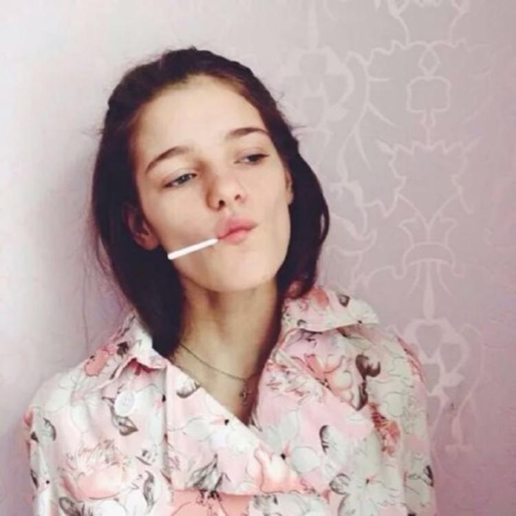 6686体育官网金牌作者萌面女儿