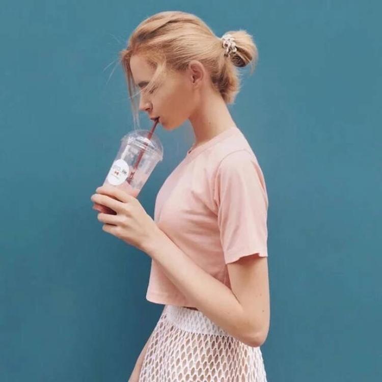 6686体育官网海外作者少女的祈祷