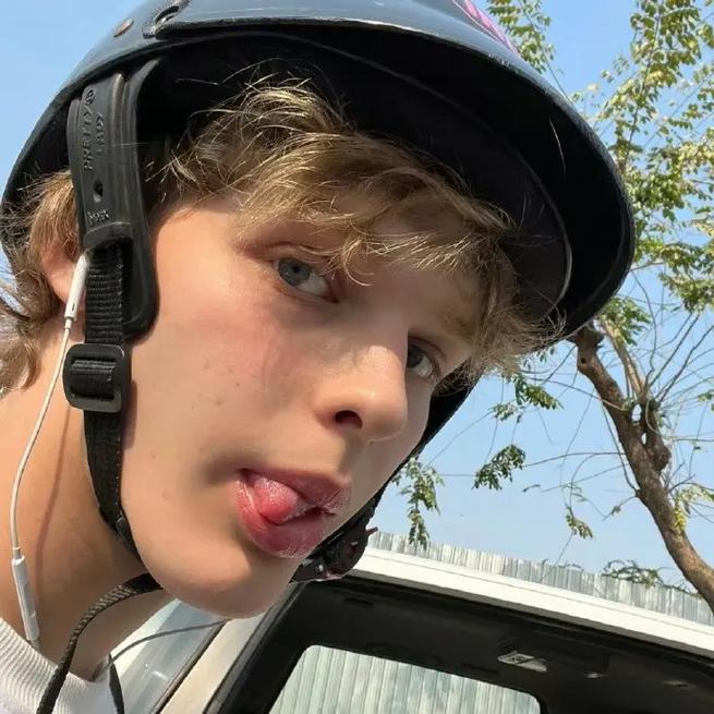 6686体育官网初级作者Brad