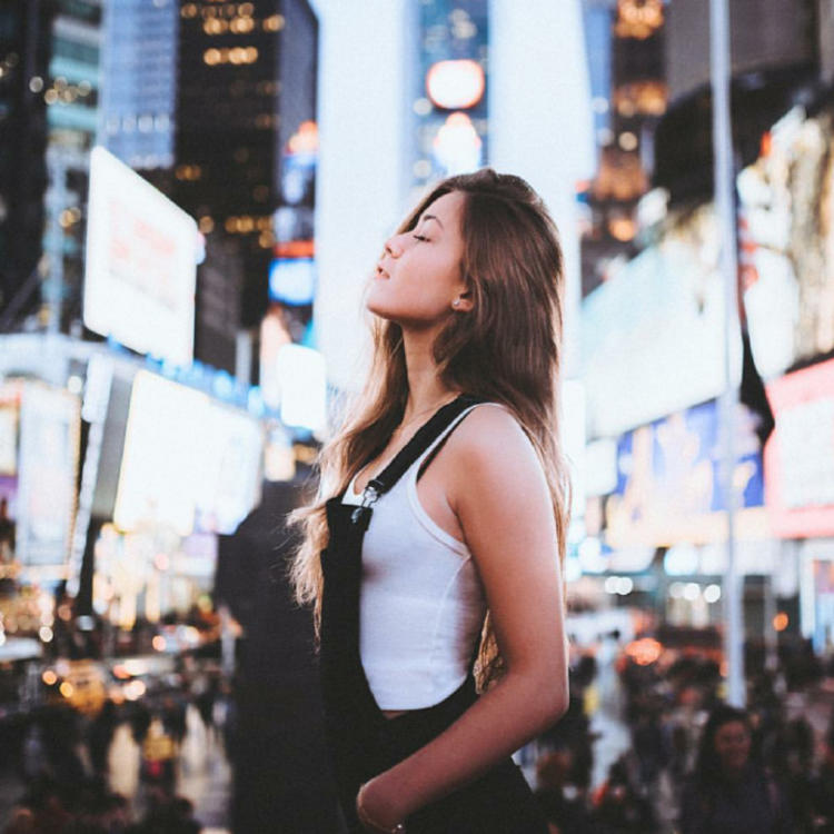 6686体育官网合作伙伴孤独与我为