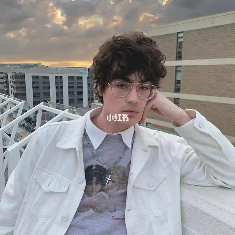 6686体育官网银牌作者Zeke