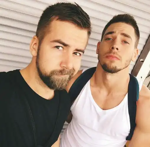 6686体育官网铜牌作者Daphne